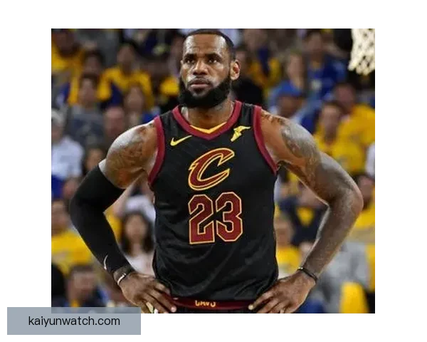 41岁詹皇单核再征季后赛湖媒热议盼死亡之瞳重现辉煌 41岁詹皇单核再征季后赛湖媒热议盼死亡之瞳重现辉煌